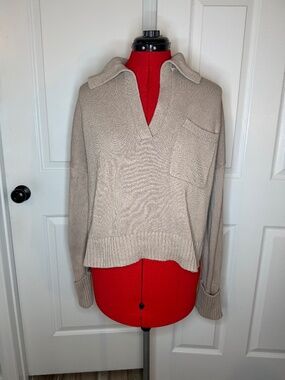 Abercrombie & Fitch Tan Collared V Neck Cuffed Long Sleeve Knit Sweater Women M
